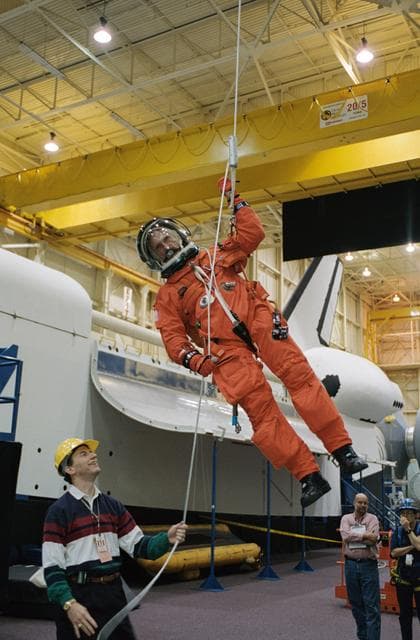 NASA image: Photographic coverage of STS-115 Egress Training. Bldg.9NW, CTT