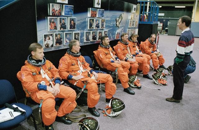 NASA image: Photographic coverage of STS-115 Egress Training. Bldg.9NW, CTT