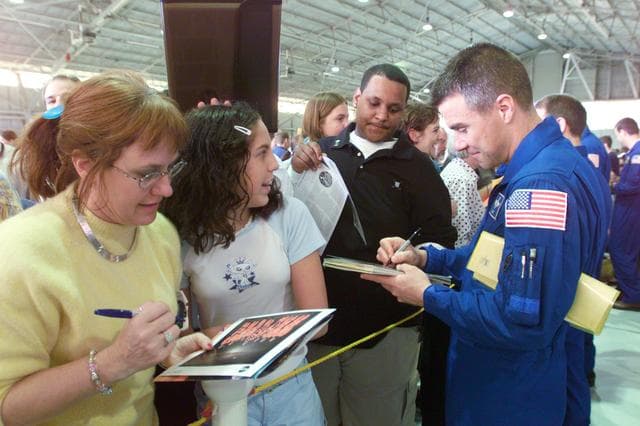 NASA image: STS-109 Crew Return Ceremony at Ellington Field