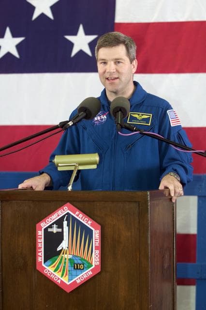 NASA image: STS-110 Crew Return at Ellington Field, Hangar 990