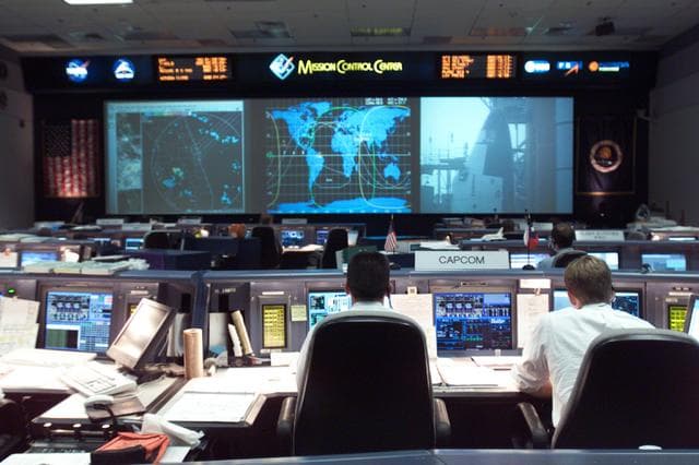 Mission Control Center White Flight Control Room views during launch of STS-111
