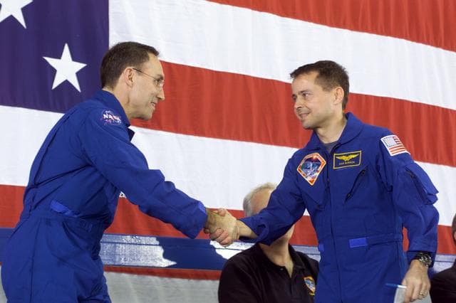 NASA image: STS-111 & Expedition 4 Crew Return Ceremony