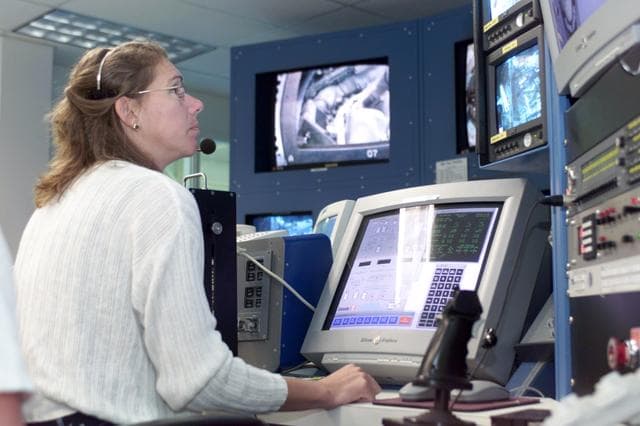 NASA image: Photographic coverage of STS-112 Preflight Training, Sonny Carter Training Facility, NBL.