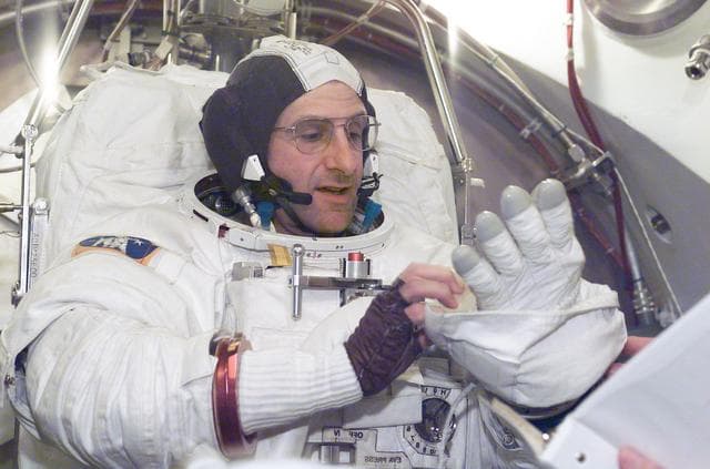 NASA image: Expedition Six Crew Training: Donald Pettit EMU Suit Training in SSATA Chamber