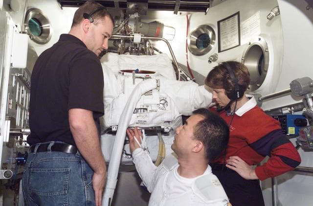 NASA image: STS-114 SSATA Crew Training - Noguchi, STB-ST-621