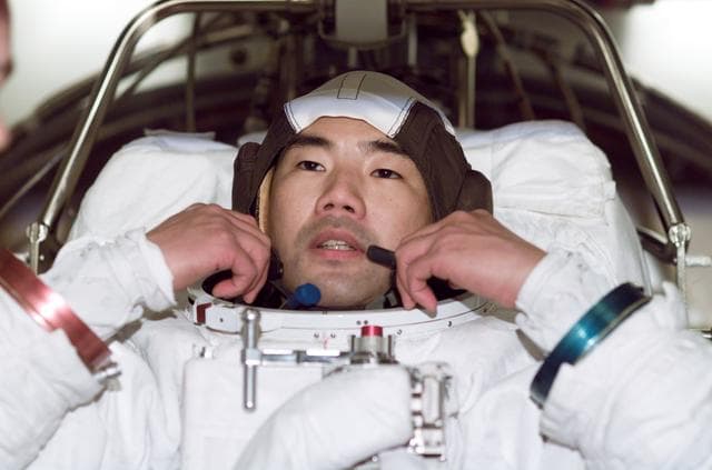 NASA image: STS-114 SSATA Crew Training - Noguchi, STB-ST-621