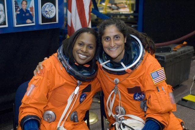 NASA image: STS-116 payload egress training