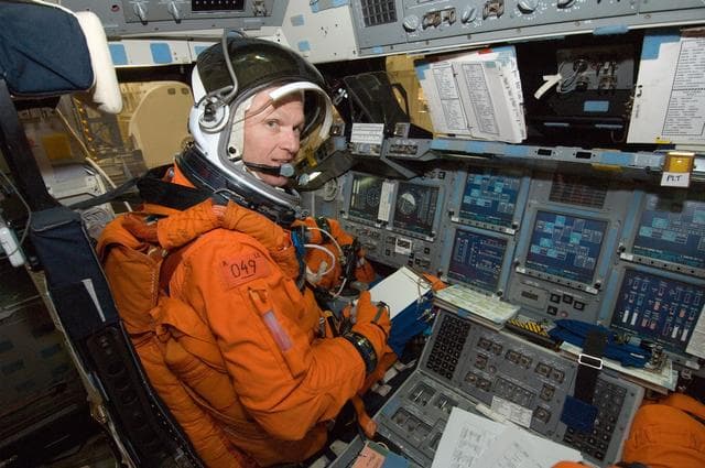 NASA image: STS-115 Preflight Documentation - Post Insertion Training