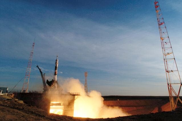 NASA image: Expedition 13 Launch