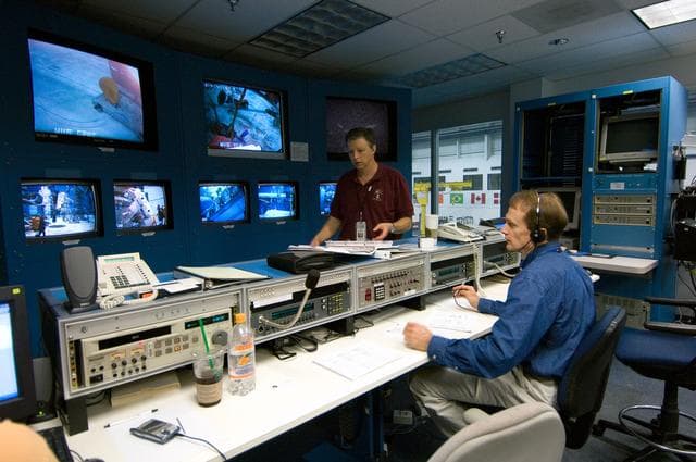 NASA image: STS115 Preflight Training at NBL