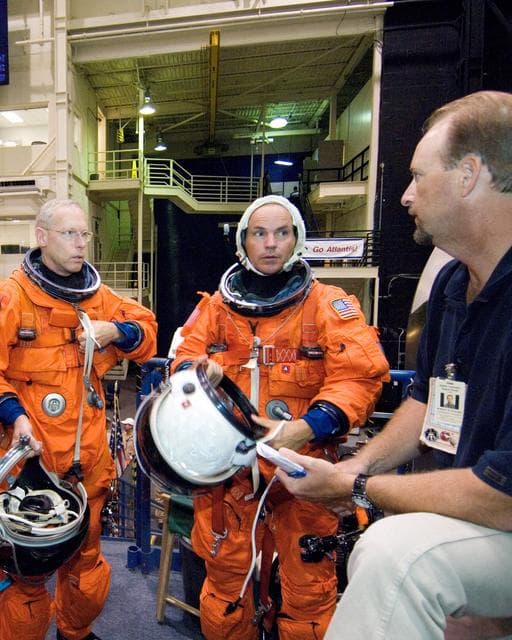 NASA image: STS-117 Crew Training during suited PI/DO Prep in CCT-II mockup