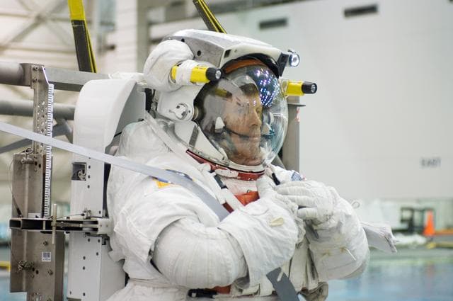 NASA image: STS-117 Crewmembers Pat Forrester and Steve Swanson during training