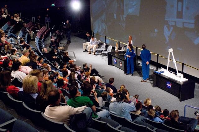 NASA image: Meet an Astronaut Day at Space Center Houston with STS-118 astronauts