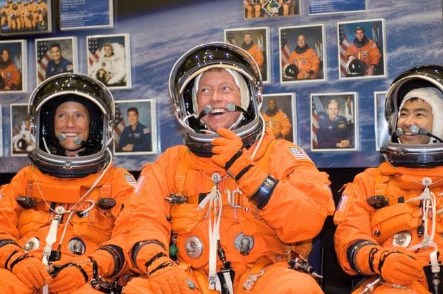 NASA image: STS-124 egress payload training.Bldg.9,FFT