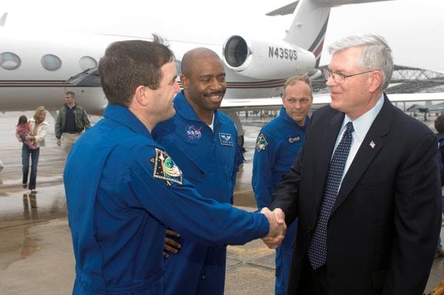 NASA image: STS-122 Crew Return Ceremony