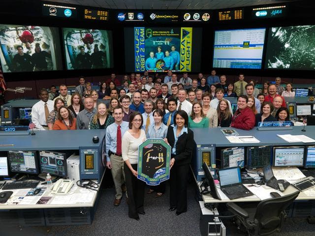 NASA image: ISS ULF2 FLight Control Team in FCR-1 - Orbit 2 - Flight Director Ginger Kerrick (Lead)