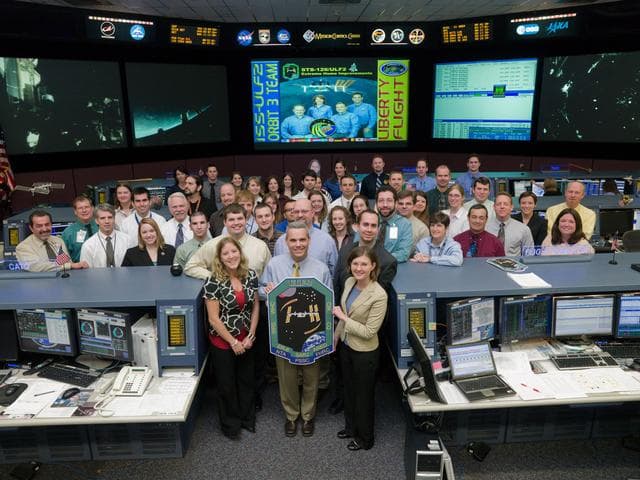NASA image: ISS ULF2 Flight Control Team in FCR-1 - Orbit 3 - Flight Director Brian T. Smith