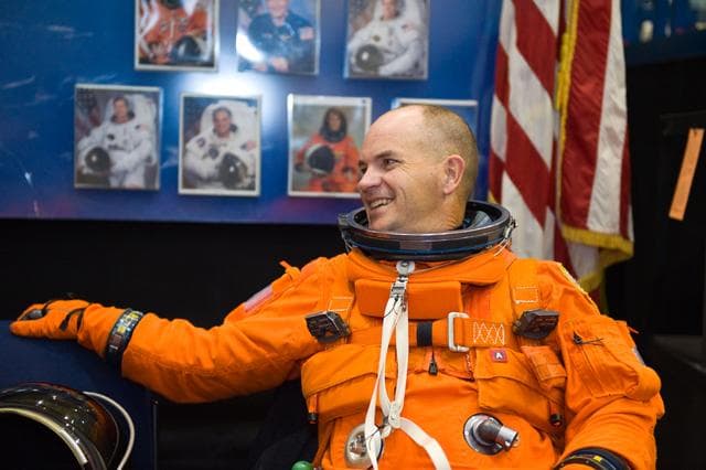 NASA image: STS-128 / Expedition 20 crew during CCT Bailout Training