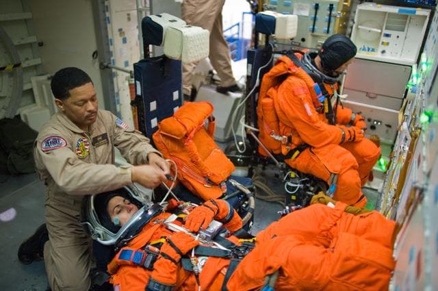 NASA image: STS-128 / Expedition 20 crew during CCT Bailout Training