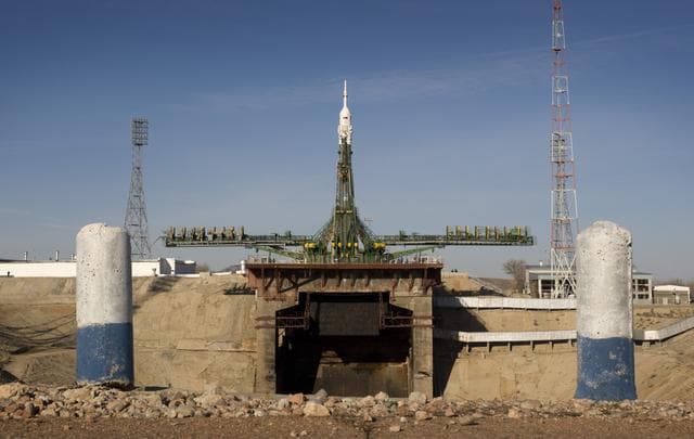 NASA image: Expedition 19 Soyuz Erection