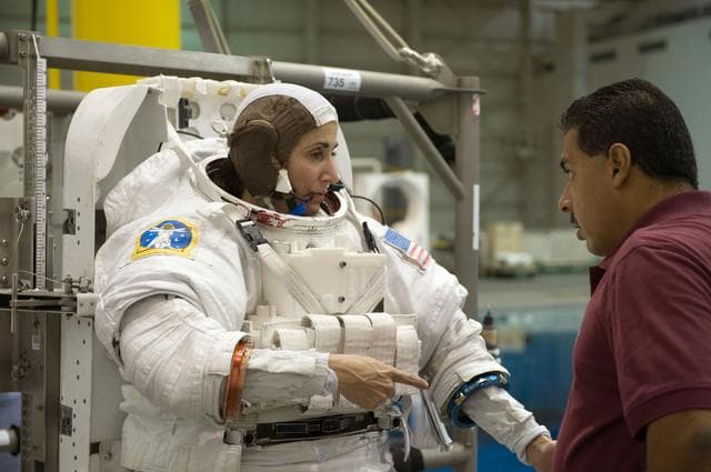 NASA image: STS-128 crew members Danny Olivas and Nicole Stott during STS-128 17A EVA 1 Training 