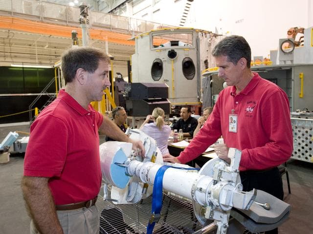NASA image: STS-125 EVA OPS 1G training 