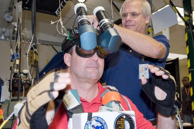 NASA image: STS-129 crew training in the JSC VR lab during SSRMS refresher training. 