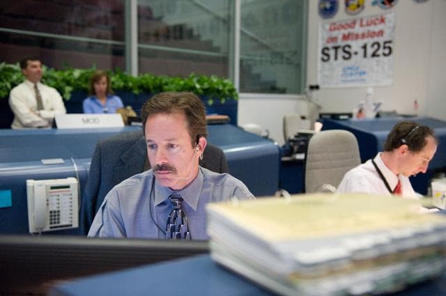 NASA image: STS-125 Flight Controllers on Console - (Orbit Shift 2). Flight Director: Richard LaBrode 