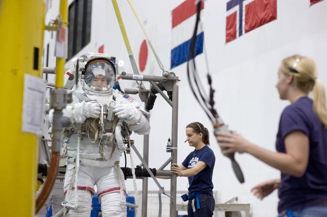 NASA image: Soichi Noguchi preparations for Maintenance EVA task at the NBL 