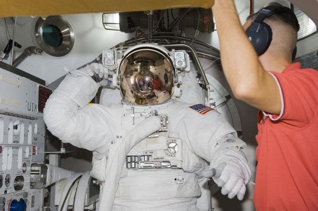 NASA image: SSATA Crew Training (Foreman)