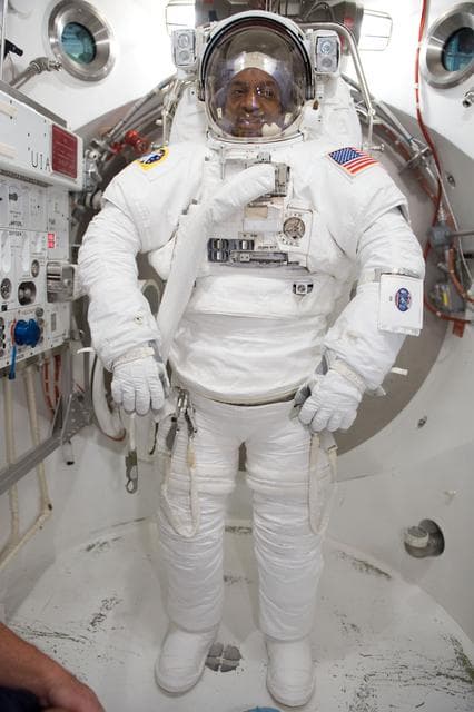 NASA image: SSATA Crew Training and EMU Verification for STS-129 crew member Robert Satcher 