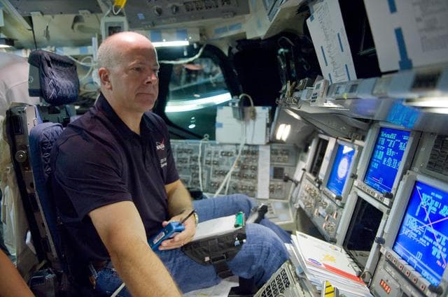 NASA image: 02704-STS-131-B5 Deorbit Prep_ 9-11-09