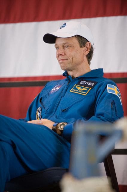 NASA image: STS-128 Crew & ISS Crewmember Tim Kopra return ceremony at Ellington Field 