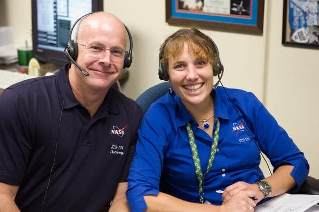 NASA image: STS-131 crew during VR Lab MSS/EVAB SUPT3 Team 91016 training 