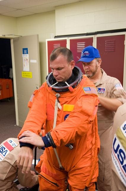NASA image: STS-132 Preflight Training: Payload egress training