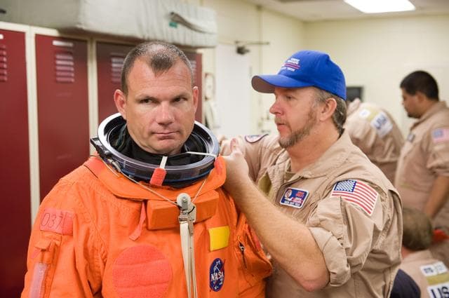 NASA image: STS-132 Preflight Training: Payload egress training