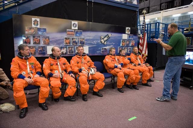 NASA image: STS-132 Preflight Training: Payload egress training