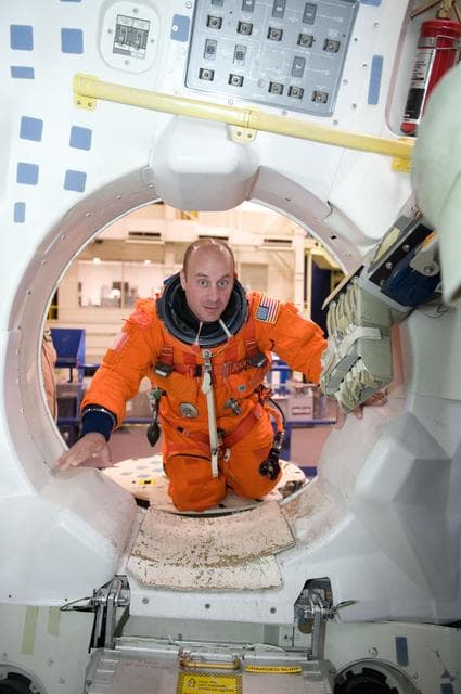 NASA image: STS-132 Preflight Training: Payload egress training