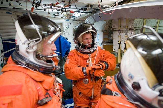NASA image: STS-132 Preflight Training: Payload egress training