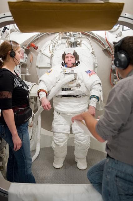 NASA image: SSATA Crew Training (Robert Behnken), SSATA