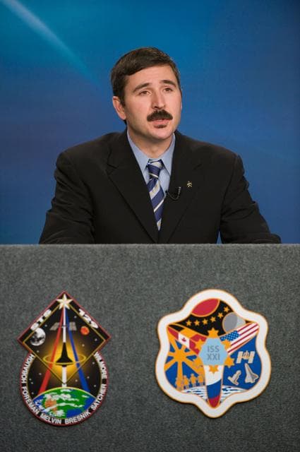 NASA image: STS-129 Flight Day 3 Mission Status Briefing with Michael Sarafin 