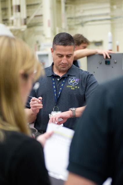 NASA image: STS-130 crew during ISS transfer training