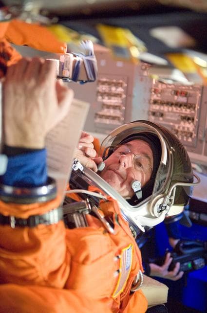 NASA image: STS-130 crew during GNW PO INS OPS training in building 35