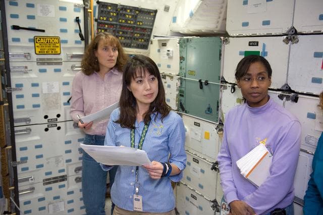 NASA image: STS-131 crew during SSMTF Ingress/Egress Timeline training 