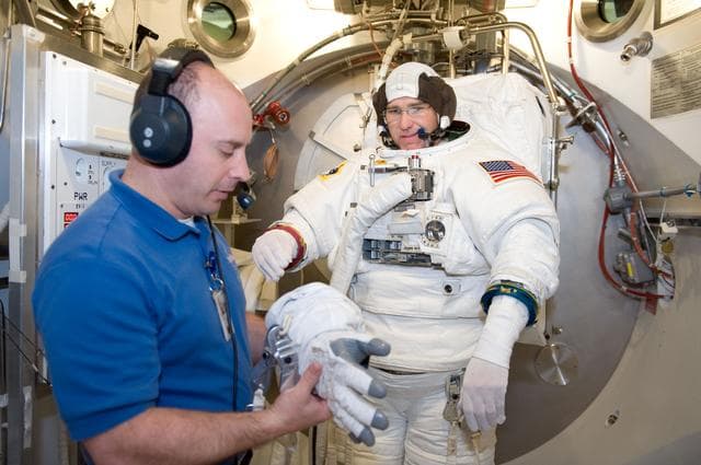 NASA image: STB-SS-1910 / 08 / 07  STS-132 SSATA Crew Training - Crew Member Stephen Bowen 