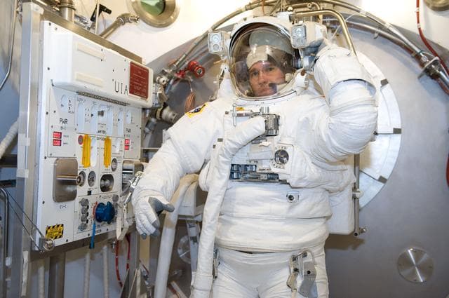NASA image: STB-SS-1910 / 08 / 07  STS-132 SSATA Crew Training - Crew Member Stephen Bowen 