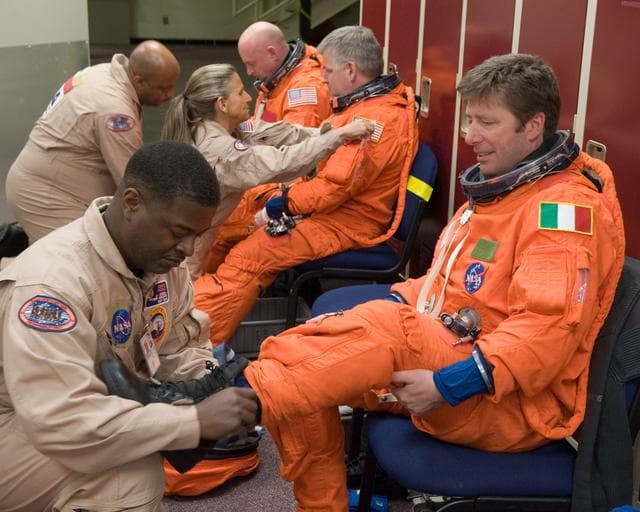 NASA image: STS-134 post insertion/deorbit prep training in building 9NW's FFT mockup 