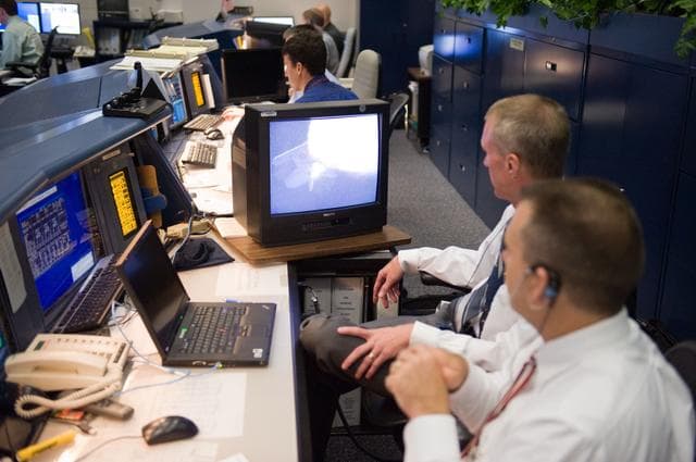 NASA image: STS-132/ULF4 WFCR Flight Controllers on Console