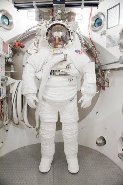 NASA image: STB-SS-1914 - SSATA Crew Training for STS-133 (B. A. Drew)