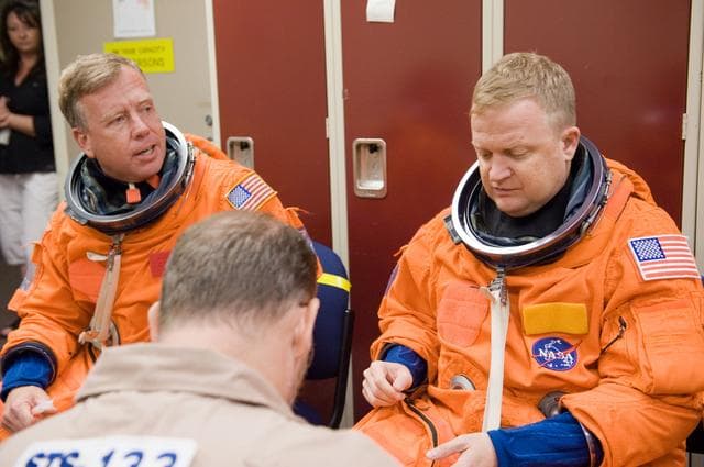 NASA image: STS-133 crew during CCTII PRL IN/EG 91020 training 